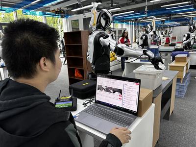 年產(chǎn)超六百萬(wàn)條！石景山人形機(jī)器人數(shù)據(jù)訓(xùn)練中心啟動(dòng)運(yùn)行，助力智能未來(lái)